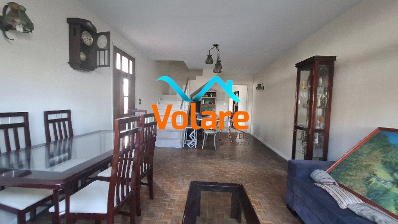 Casa, 4 quartos, 220 m² - Foto 1