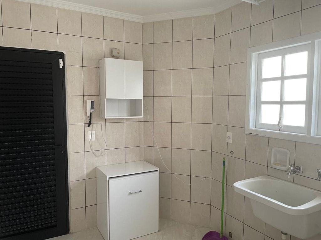 Casa, 4 quartos, 255 m² - Foto 2