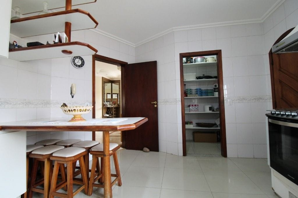 Casa, 4 quartos, 354 m² - Foto 9