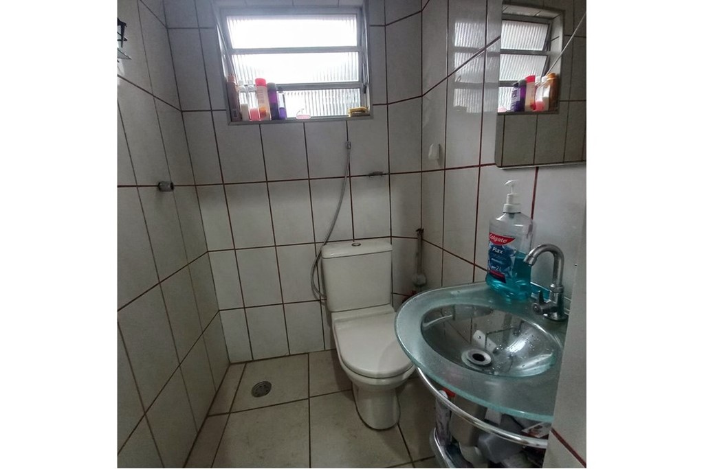 Casa, 4 quartos, 180 m² - Foto 1