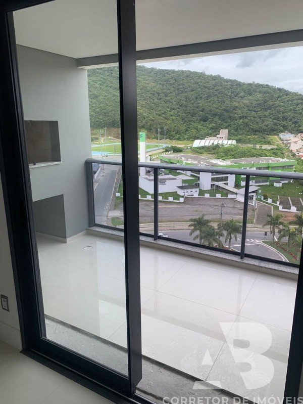 Apartamento à venda com 3 quartos, 80m² - Foto 3