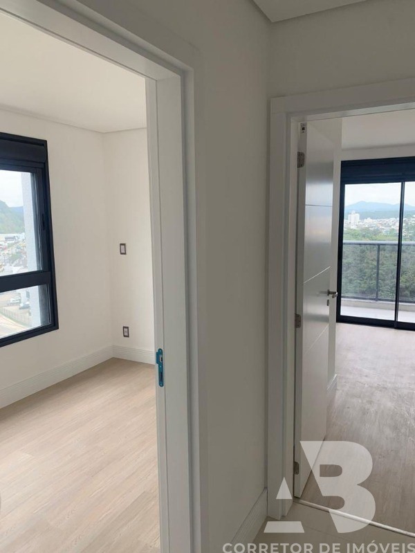 Apartamento à venda com 3 quartos, 80m² - Foto 9