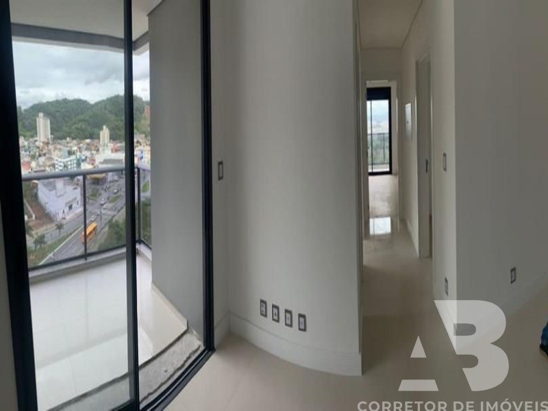 Apartamento à venda com 3 quartos, 80m² - Foto 5