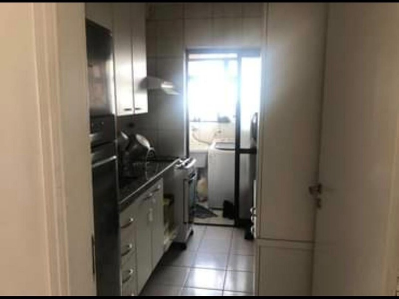 Apartamento à venda com 2 quartos, 60m² - Foto 4