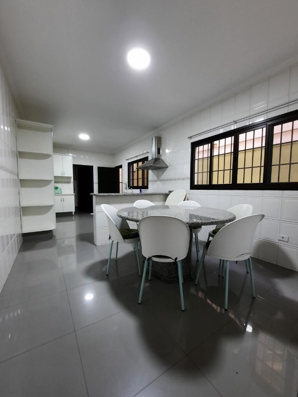 Sobrado, 3 quartos, 200 m² - Foto 13