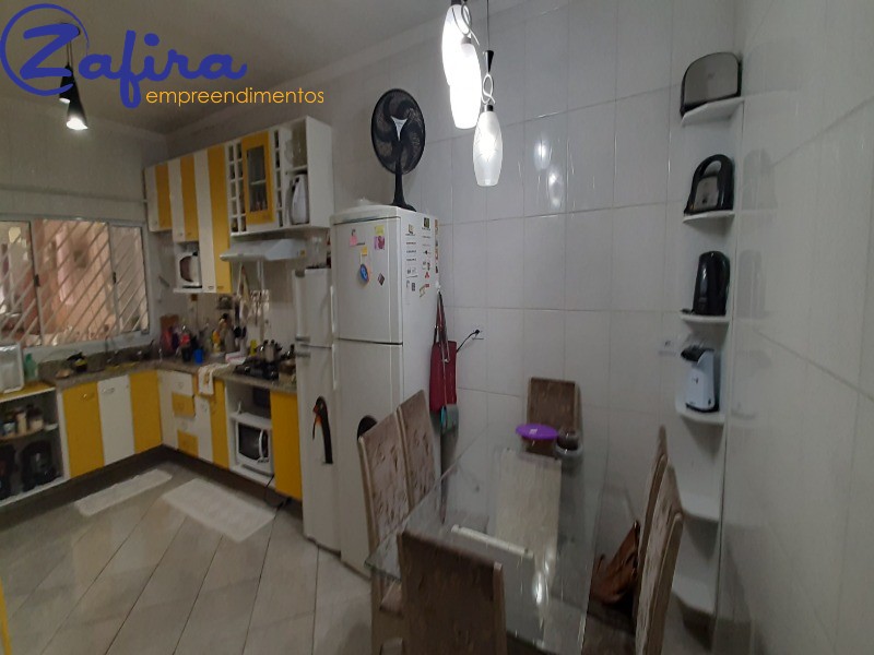 Casa, 3 quartos, 230 m² - Foto 9