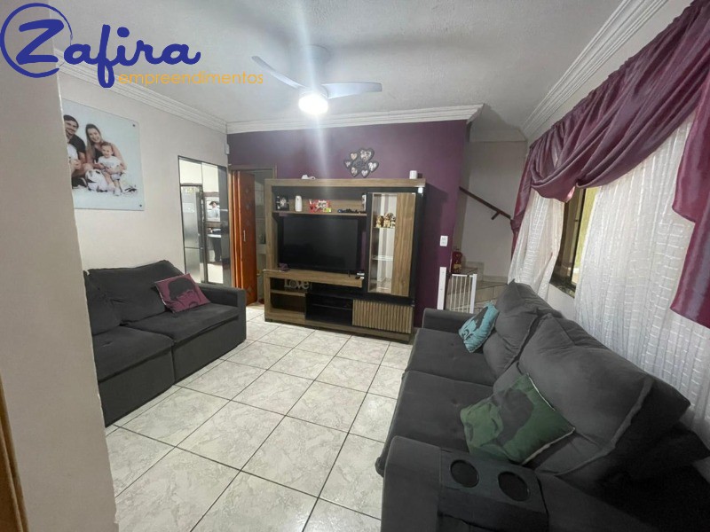 Casa, 2 quartos, 180 m² - Foto 1