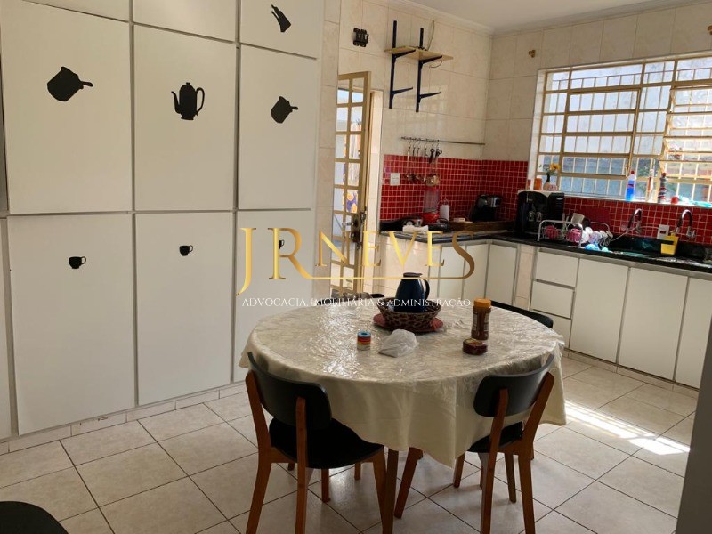 Casa, 3 quartos, 240 m² - Foto 4