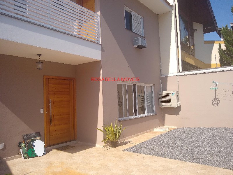 Casa a venda em Jundiaí