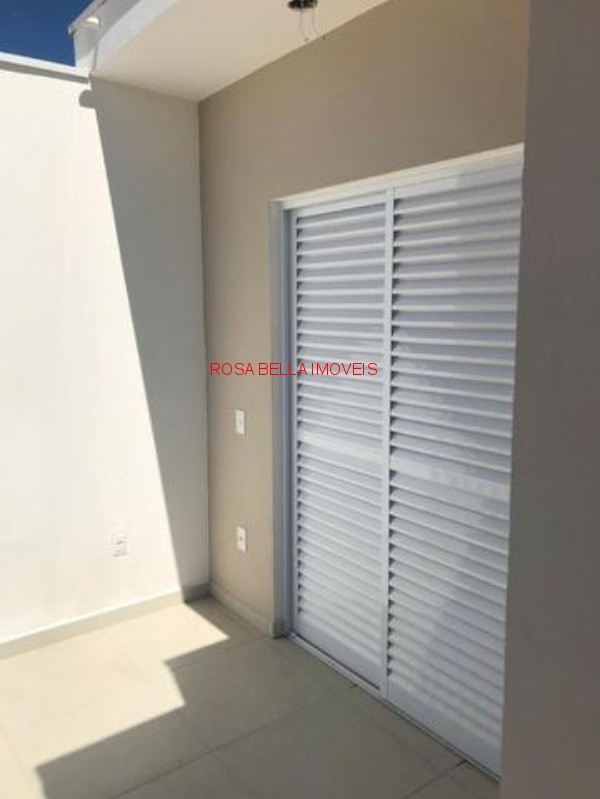 CASA A VENDA EM JUNDIAÍ