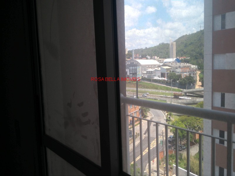 APARTAMENTO COM SUITE ARMÁRIOS E LAZER COMPLETO