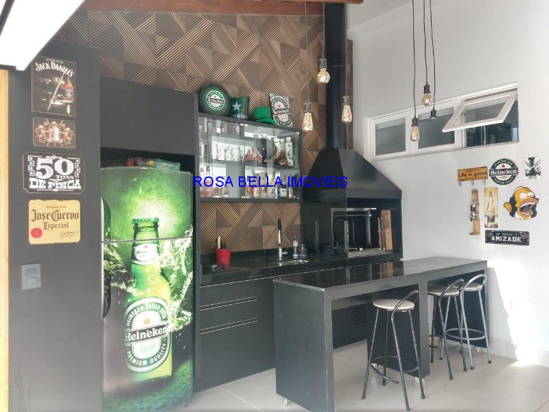 CASA À VENDA EM JUNDIAÍ, TÉRREA, MOBILIADA, JARDIM SARAPIRANGA, MEDEIROS