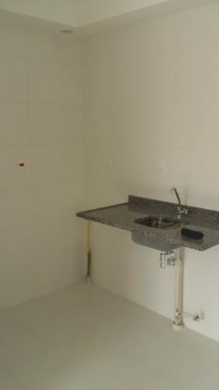 Apartamento à venda com 1 quarto, 31m² - Foto 2
