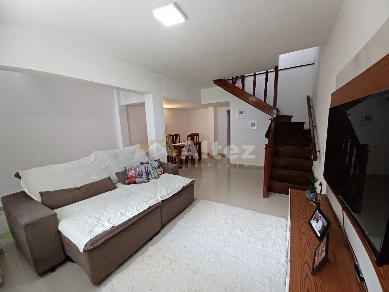Casa, 3 quartos, 300 m² - Foto 2