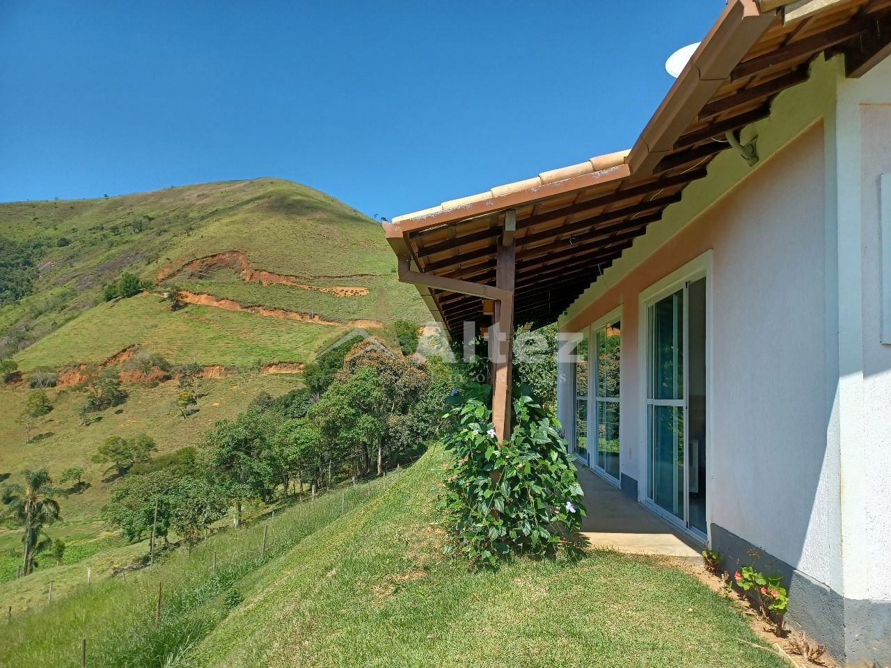 Sítio, 2 quartos, 1 hectares - Foto 1