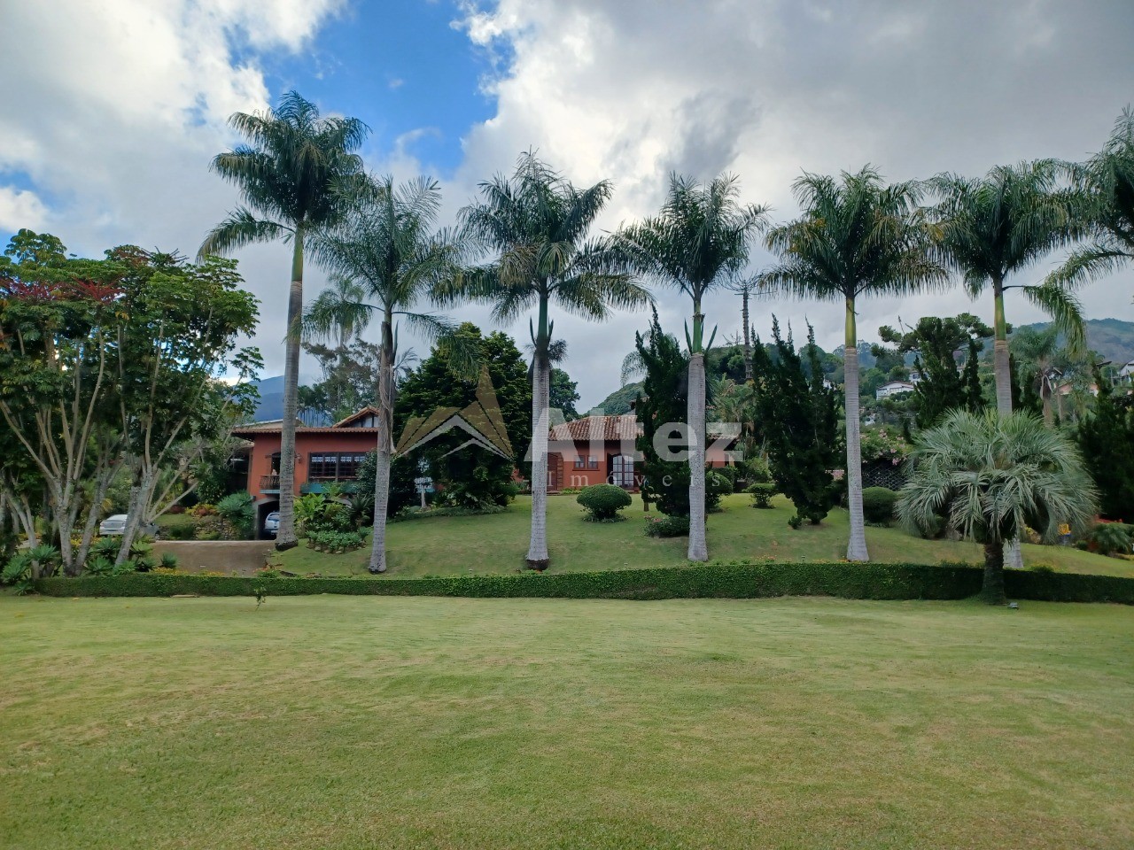 Casa, 3 quartos, 14000 m² - Foto 1