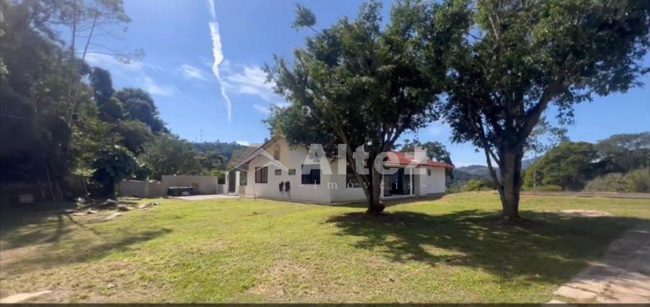Casa, 4 quartos, 2490 m² - Foto 2