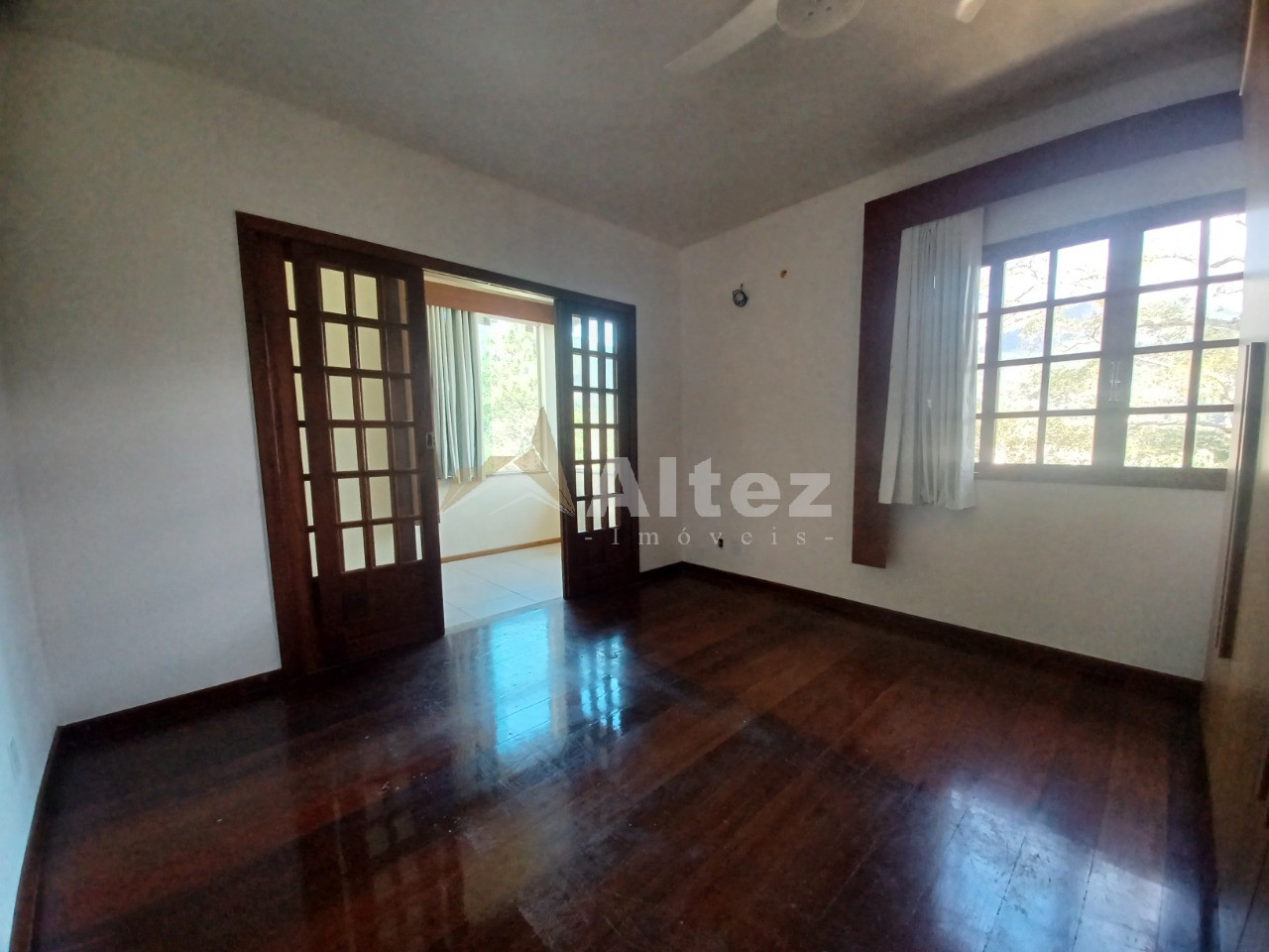 Casa, 4 quartos, 225 m² - Foto 8
