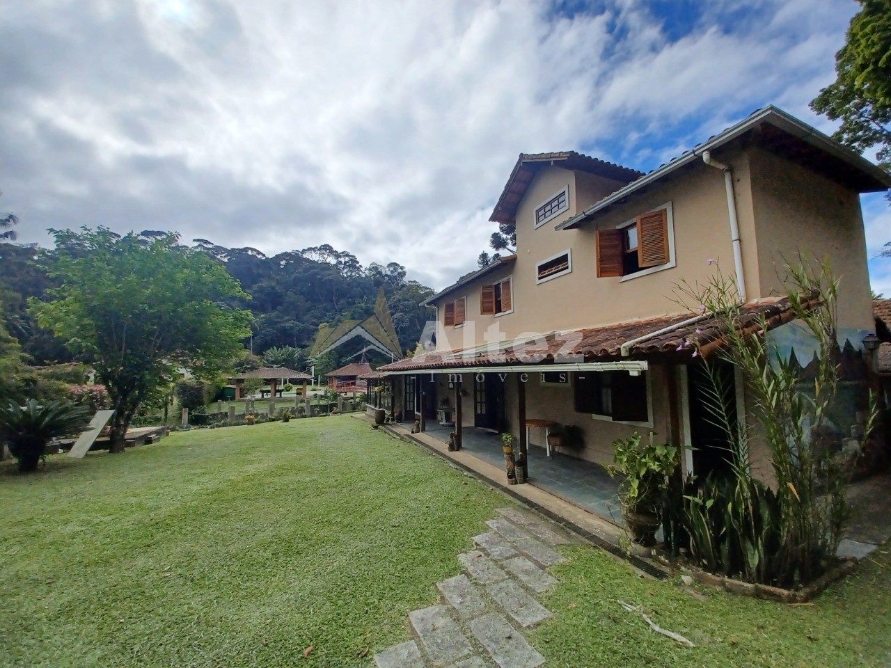 Casa, 5 quartos, 1814 m² - Foto 2