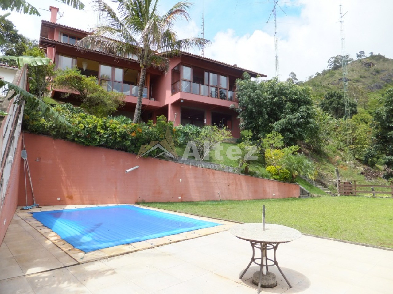 Casa, 5 quartos, 2280 m² - Foto 1