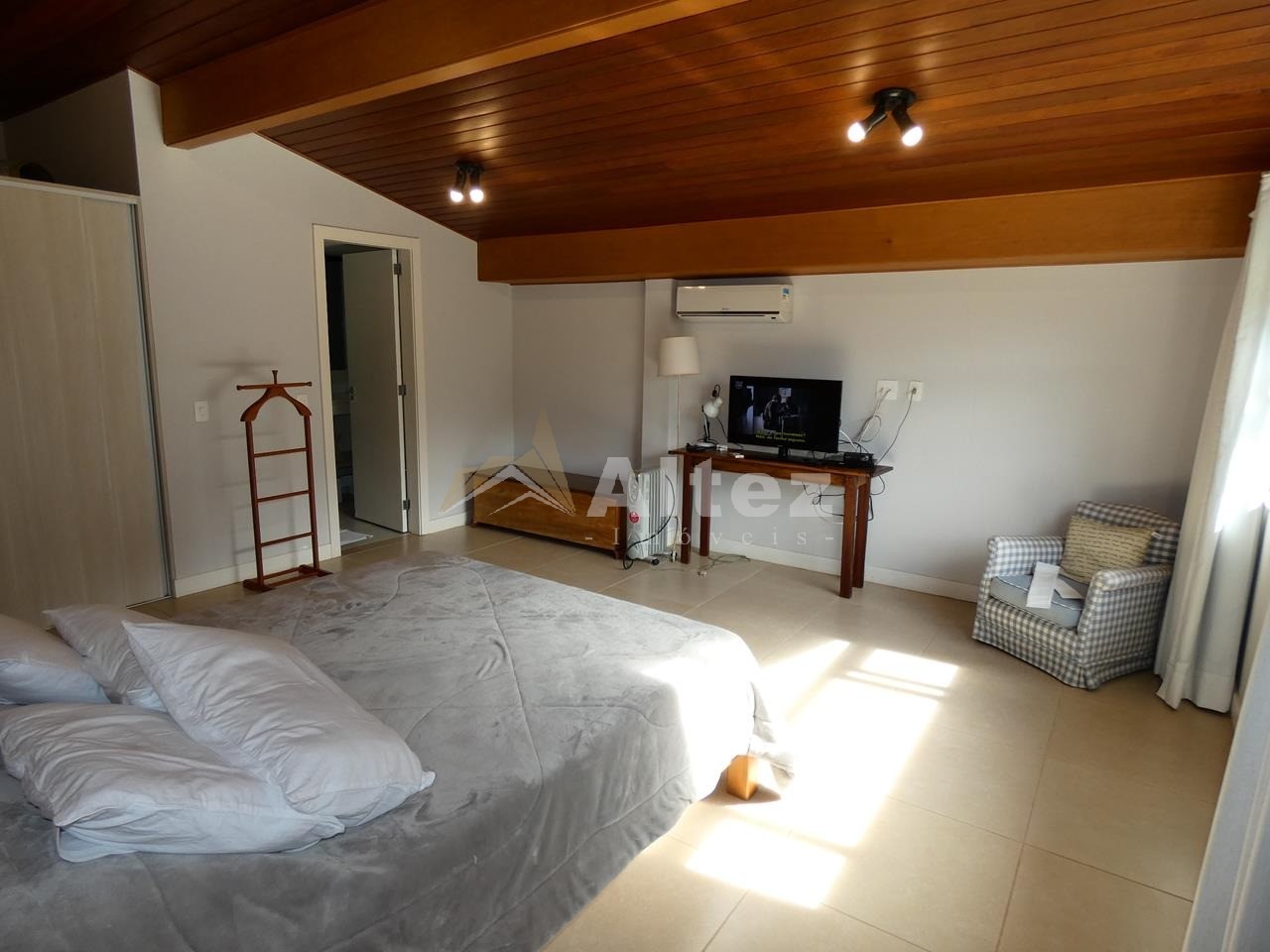 Sítio, 4 quartos, 28 hectares - Foto 17