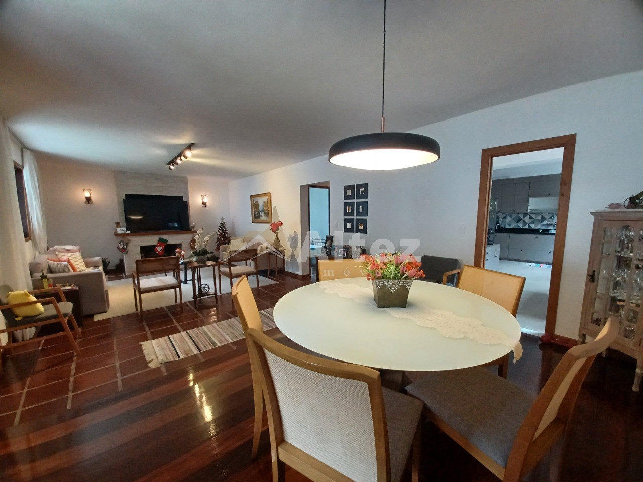 Casa, 7 quartos, 290 m² - Foto 1