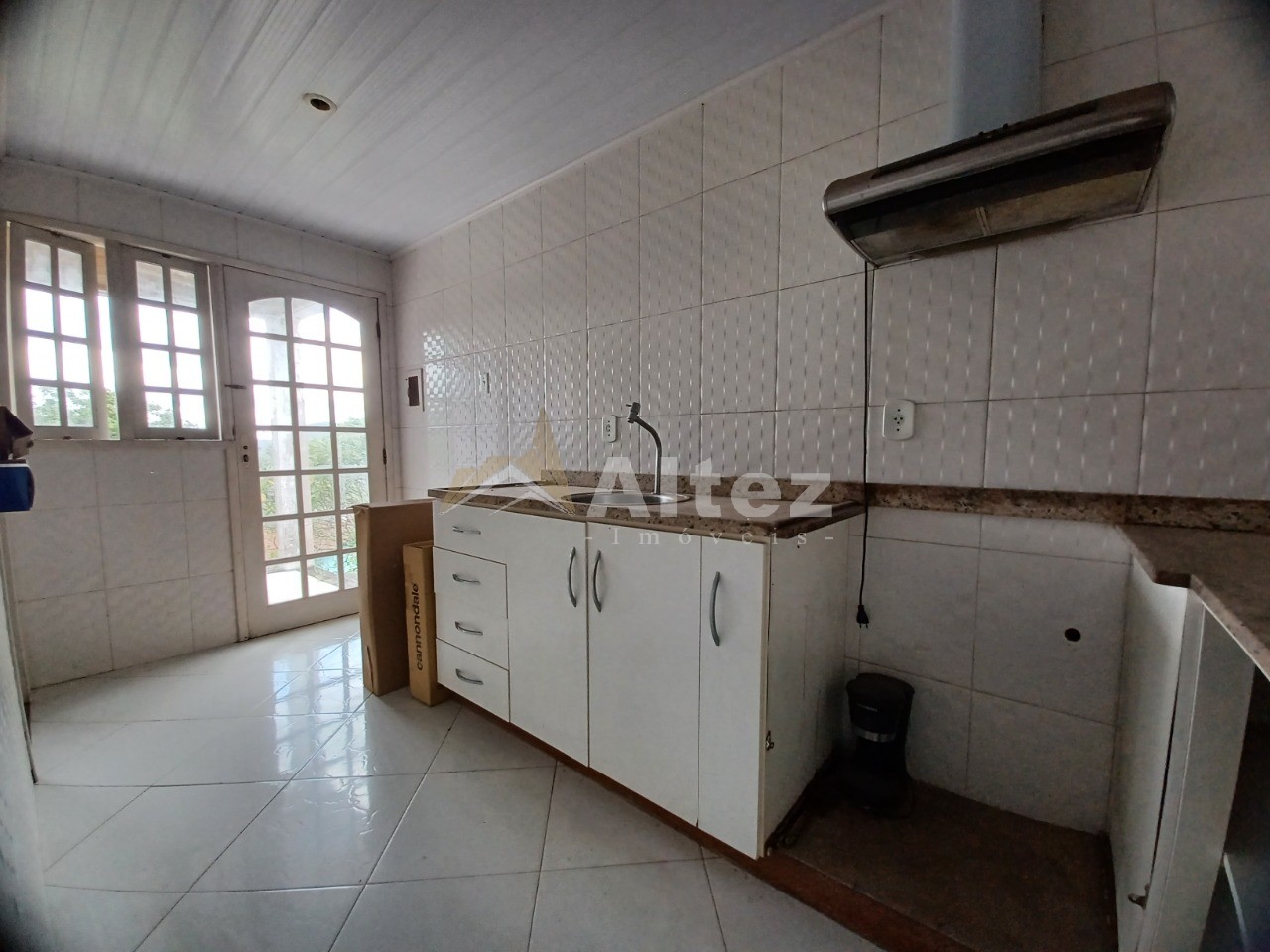 Casa, 4 quartos, 200 m² - Foto 9