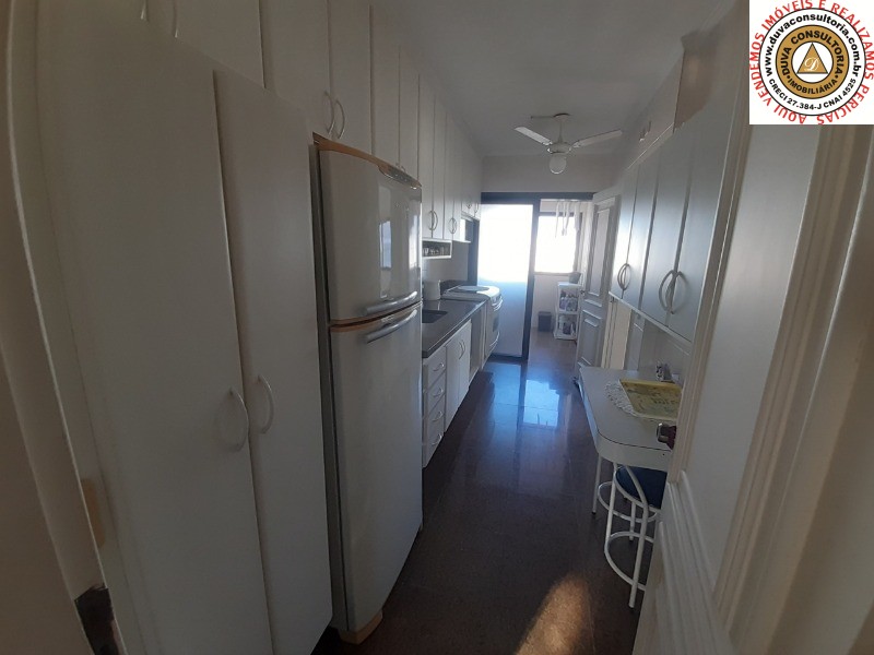 Cobertura à venda com 4 quartos, 370m² - Foto 11
