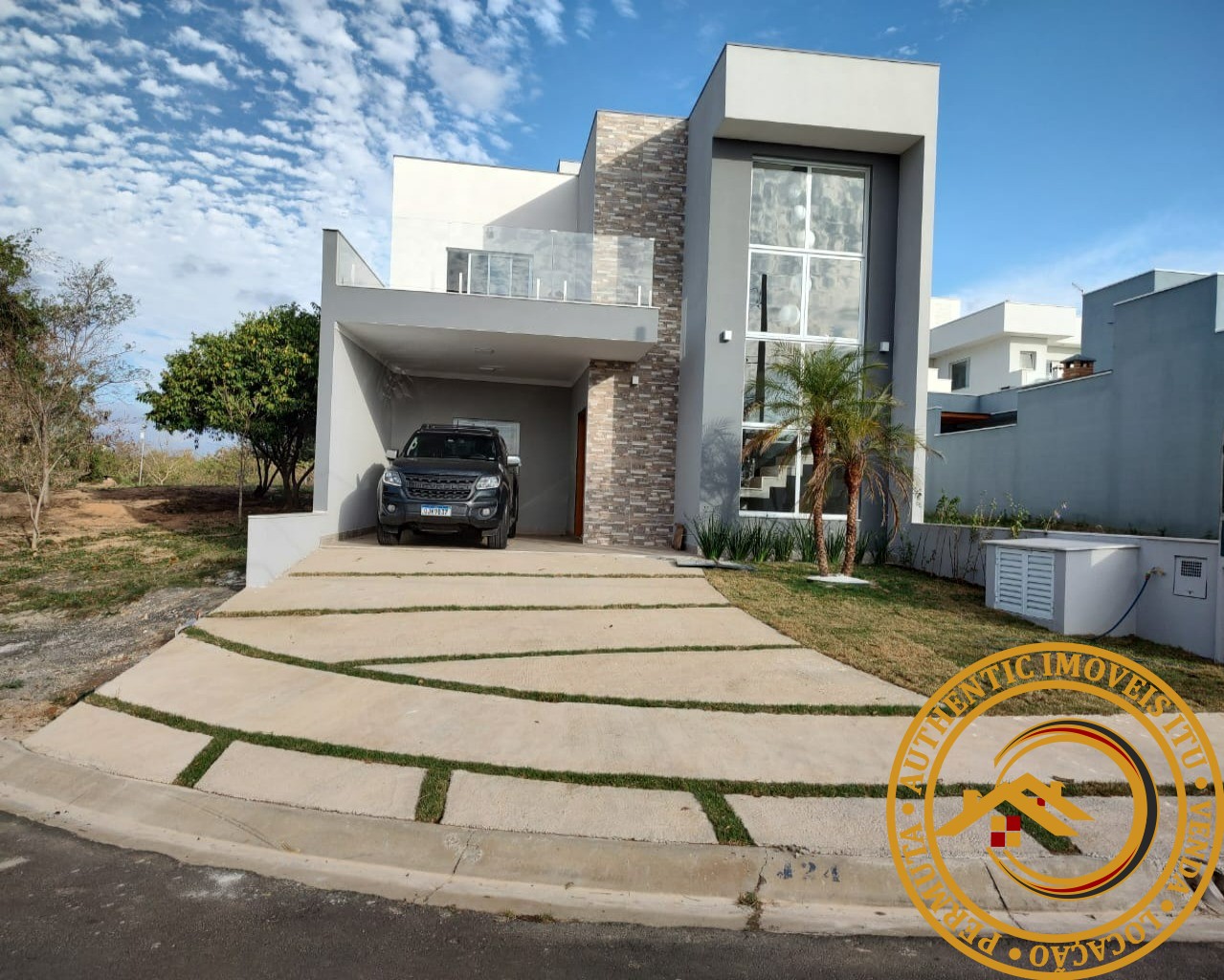 CASA RESIDENCIAL em SALTO - SP, VILLAGE MOUTONNÉE