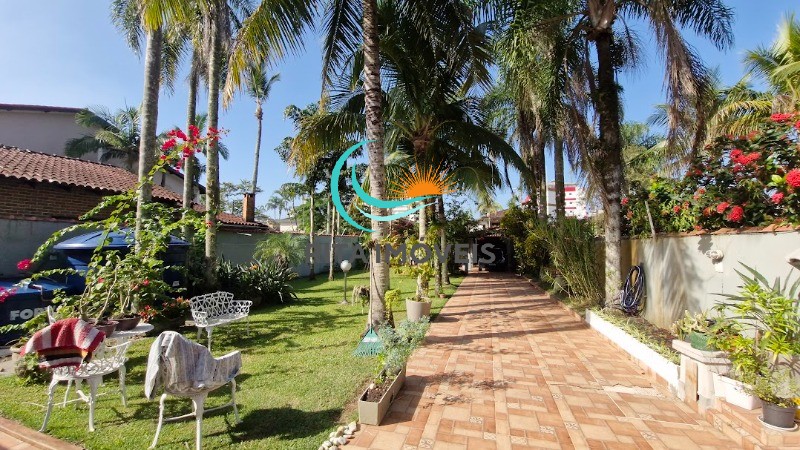 Casa, 4 quartos, 229 m² - Foto 1