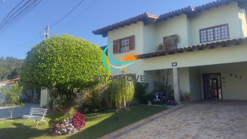 Casa, 5 quartos, 273 m² - Foto 1