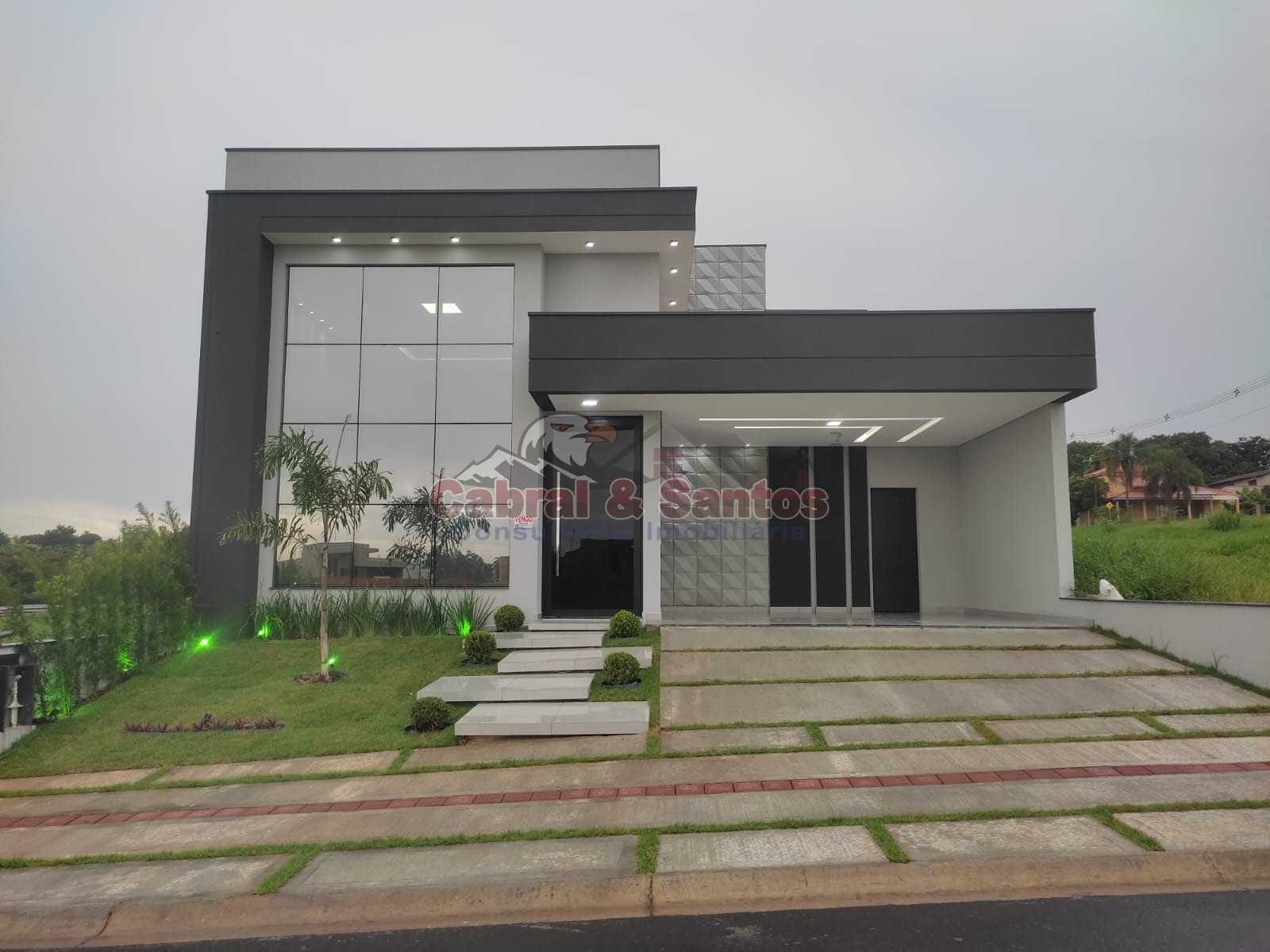 Casa, 3 quartos, 192 m² - Foto 1