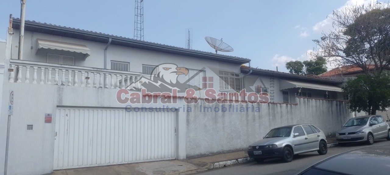 Casa, 6 quartos, 249 m² - Foto 1