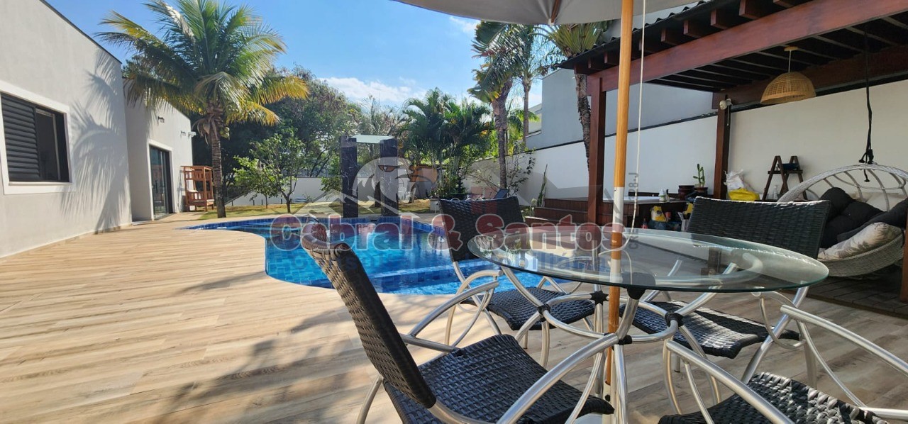 Casa, 5 quartos, 300 m² - Foto 1