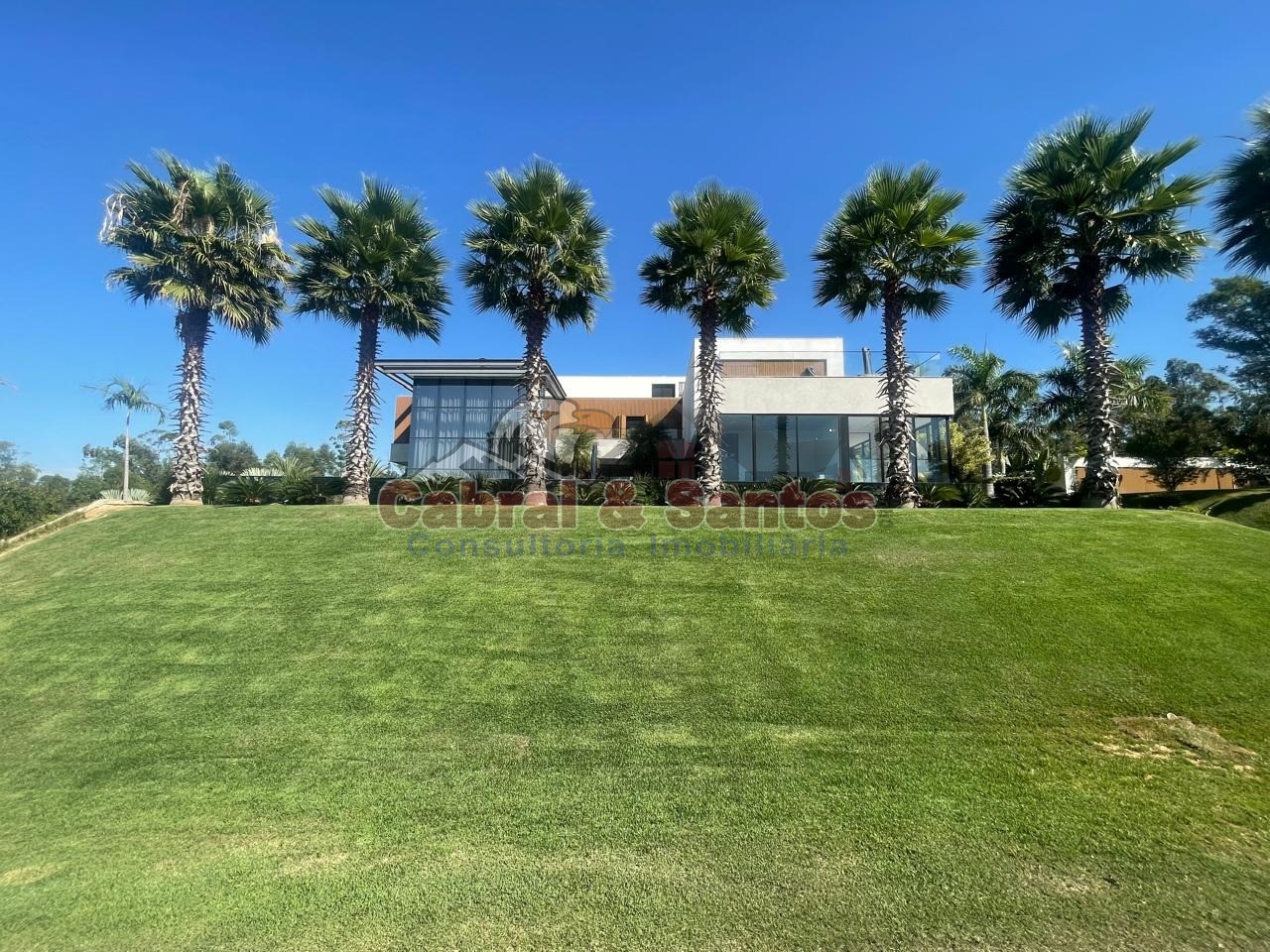 Casa, 6 quartos, 1320 m² - Foto 1