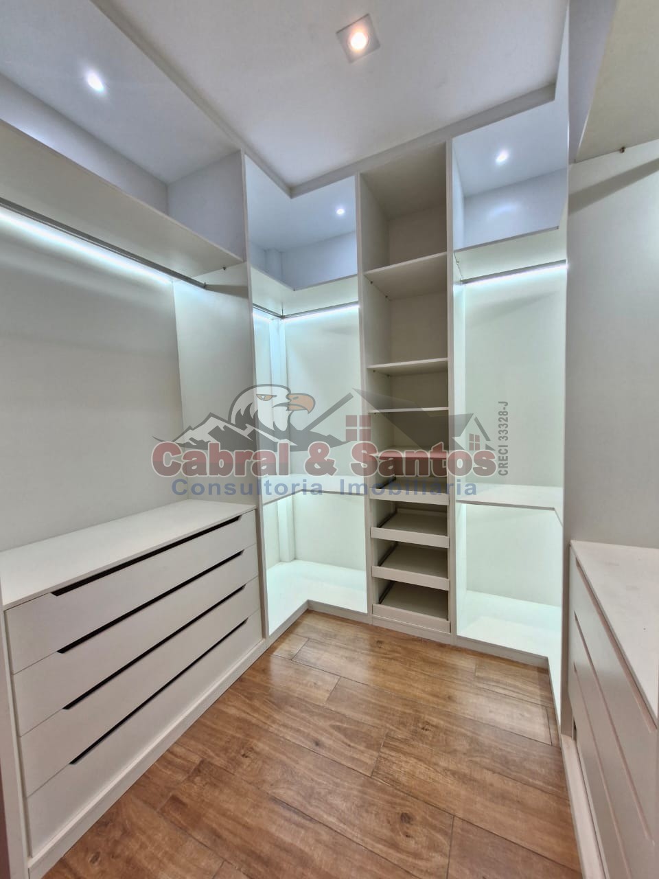 Casa, 4 quartos, 266 m² - Foto 30