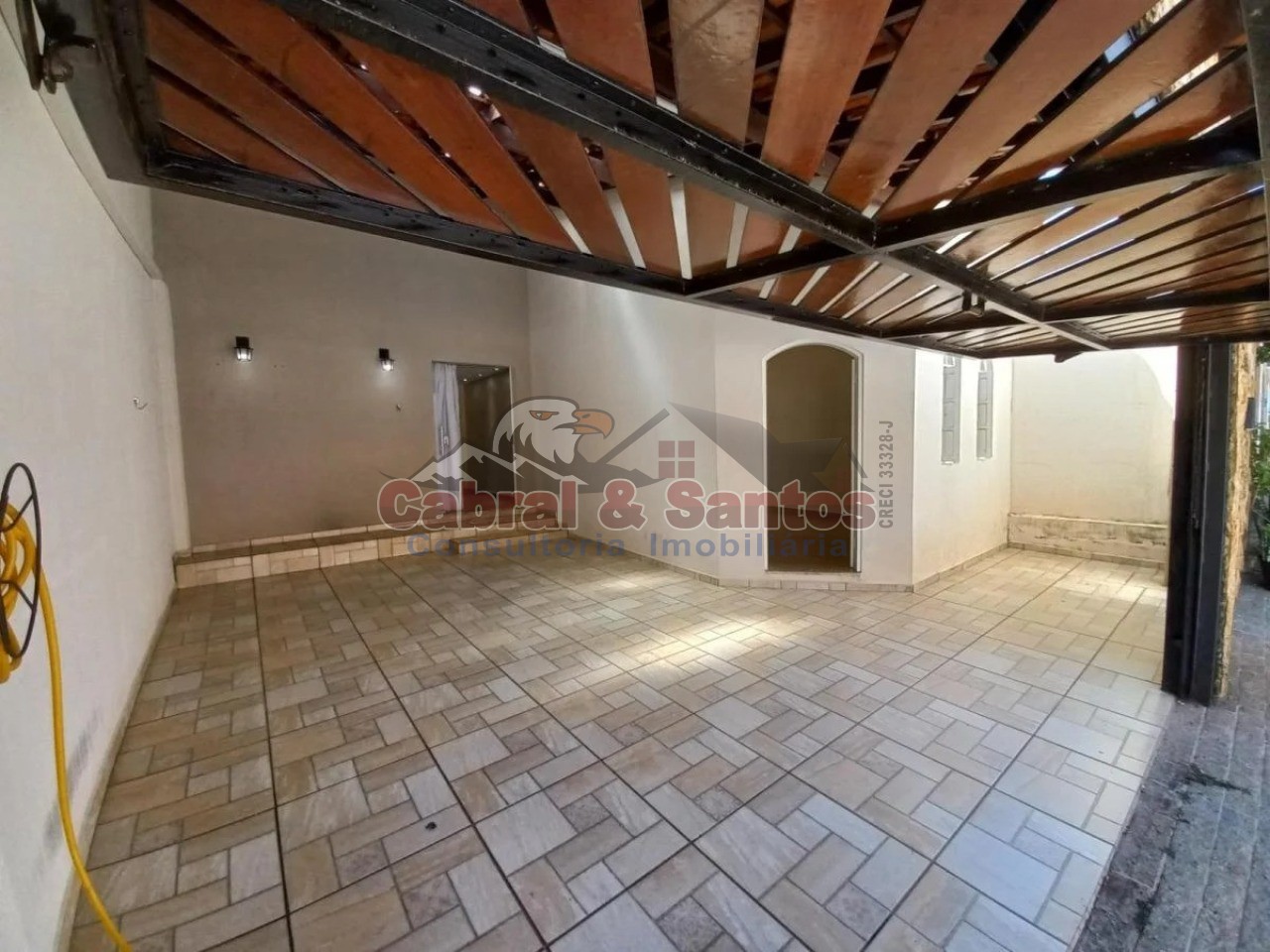 Casa, 5 quartos, 150 m² - Foto 2