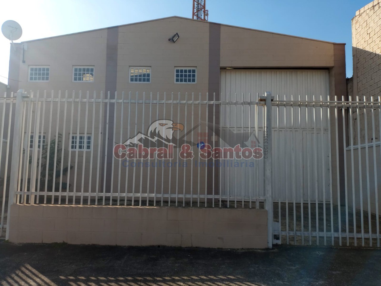 Depósito-Galpão, 240 m² - Foto 1