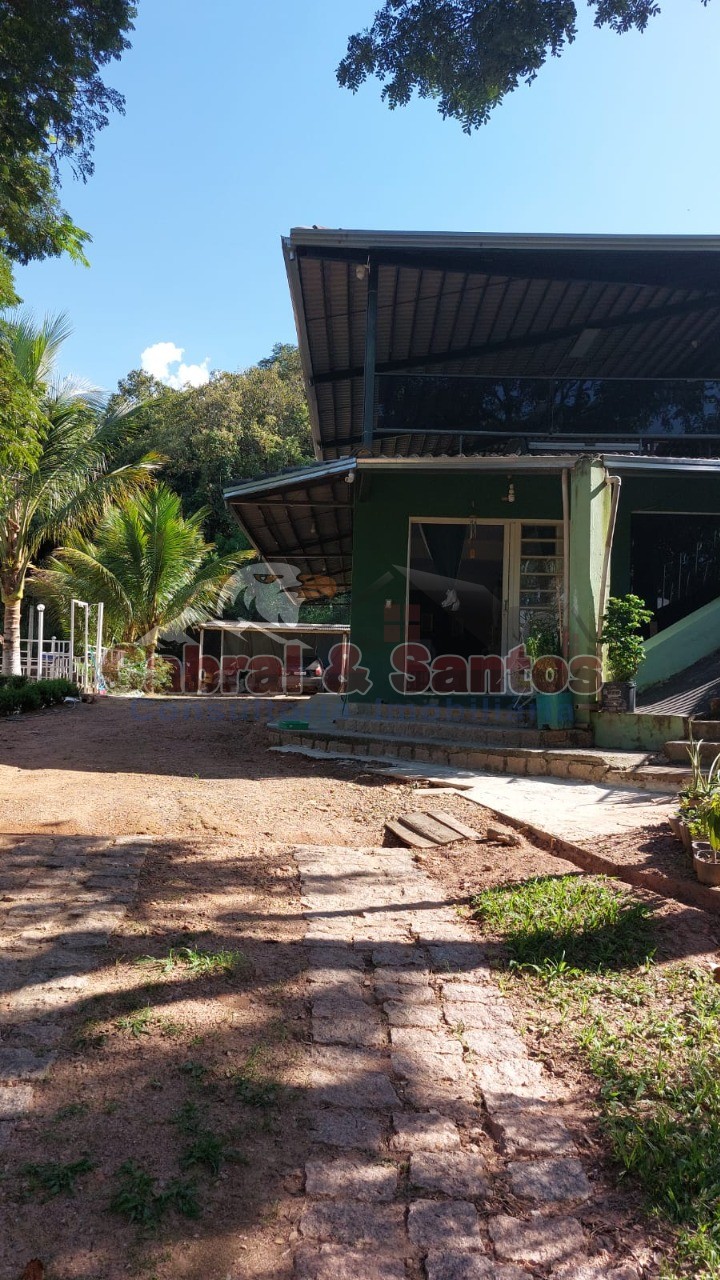 Chácara, 2 quartos, 2137 m² - Foto 2