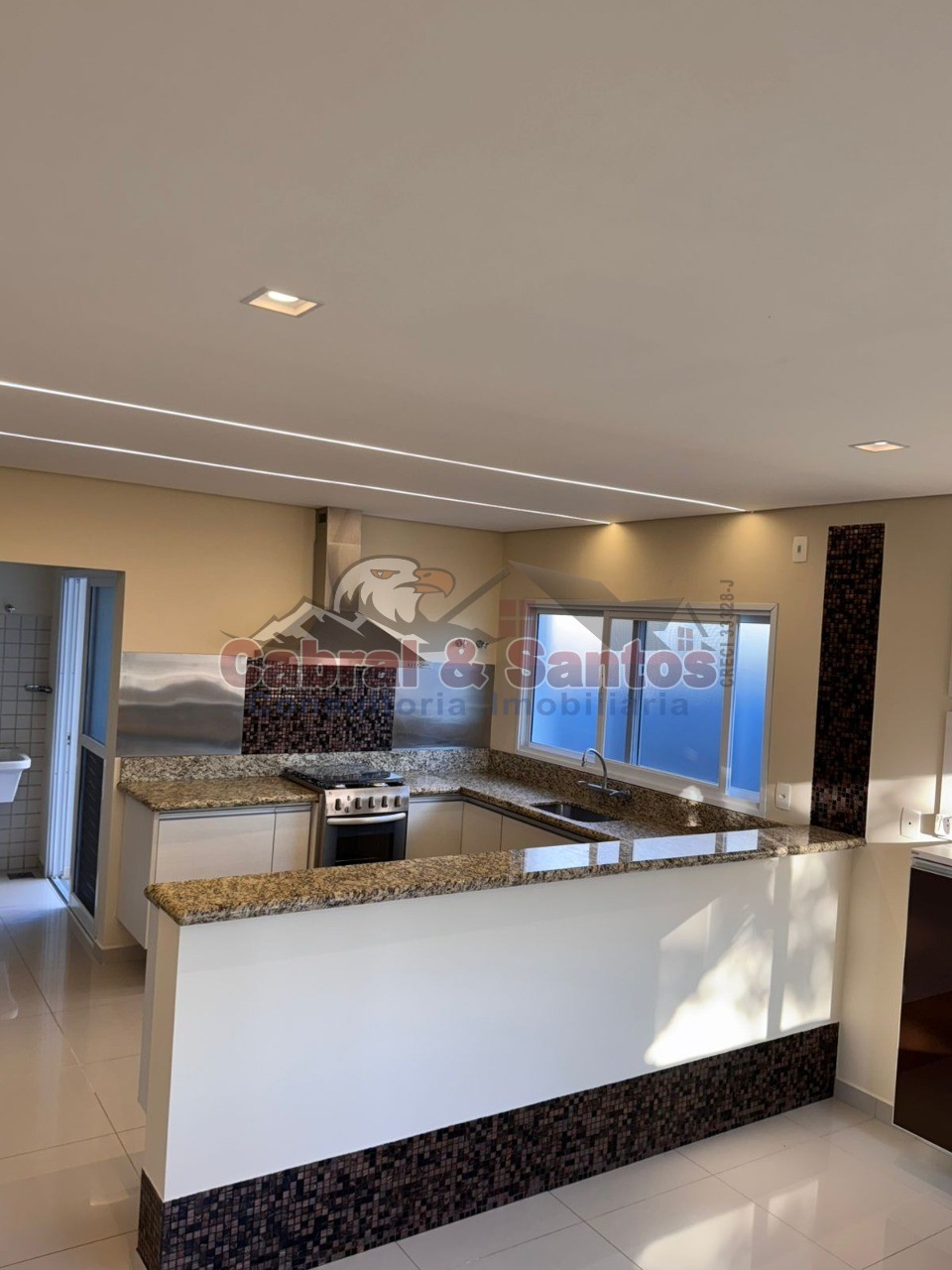 Casa, 4 quartos, 311 m² - Foto 4