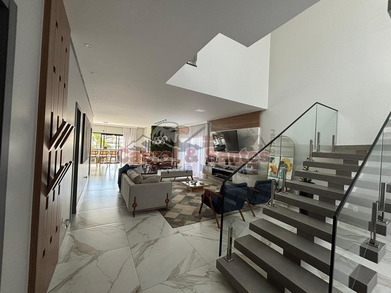 Casa, 4 quartos, 249 m² - Foto 2