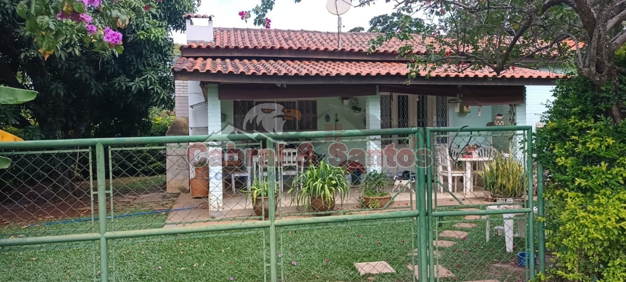 Casa, 2 quartos, 225 m² - Foto 1
