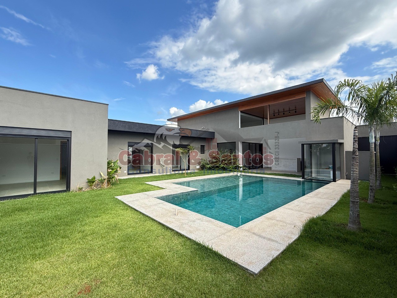 Casa, 5 quartos, 398 m² - Foto 1