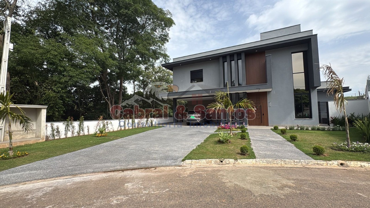 Casa, 3 quartos, 293 m² - Foto 1
