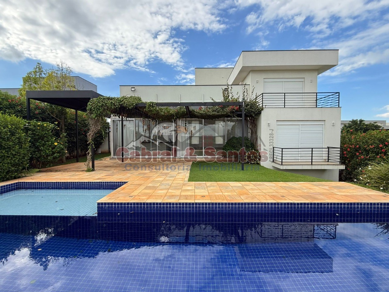 Casa, 4 quartos, 362 m² - Foto 1