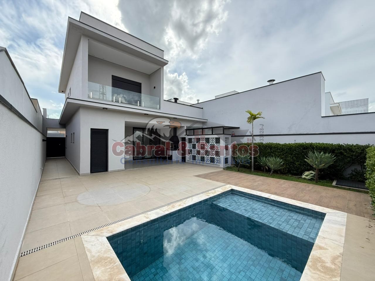 Casa, 3 quartos, 240 m² - Foto 1