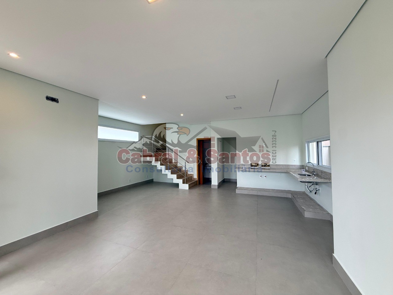 Casa, 3 quartos, 131 m² - Foto 1