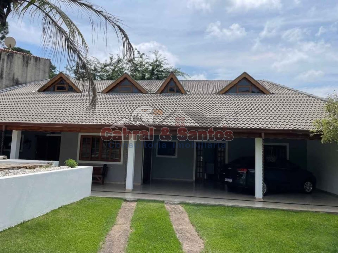Casa, 3 quartos, 300 m² - Foto 1
