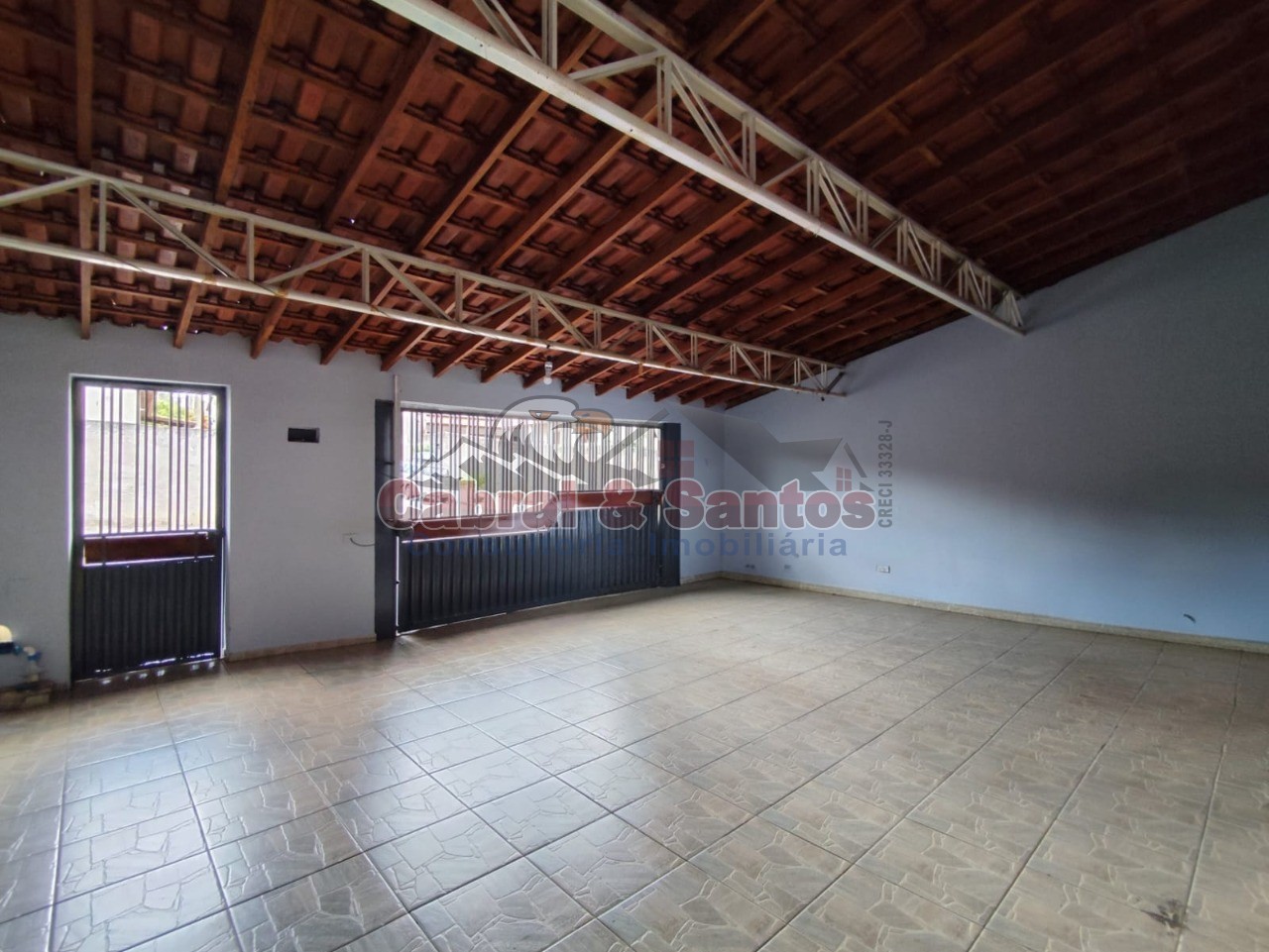 Casa, 3 quartos, 240 m² - Foto 1