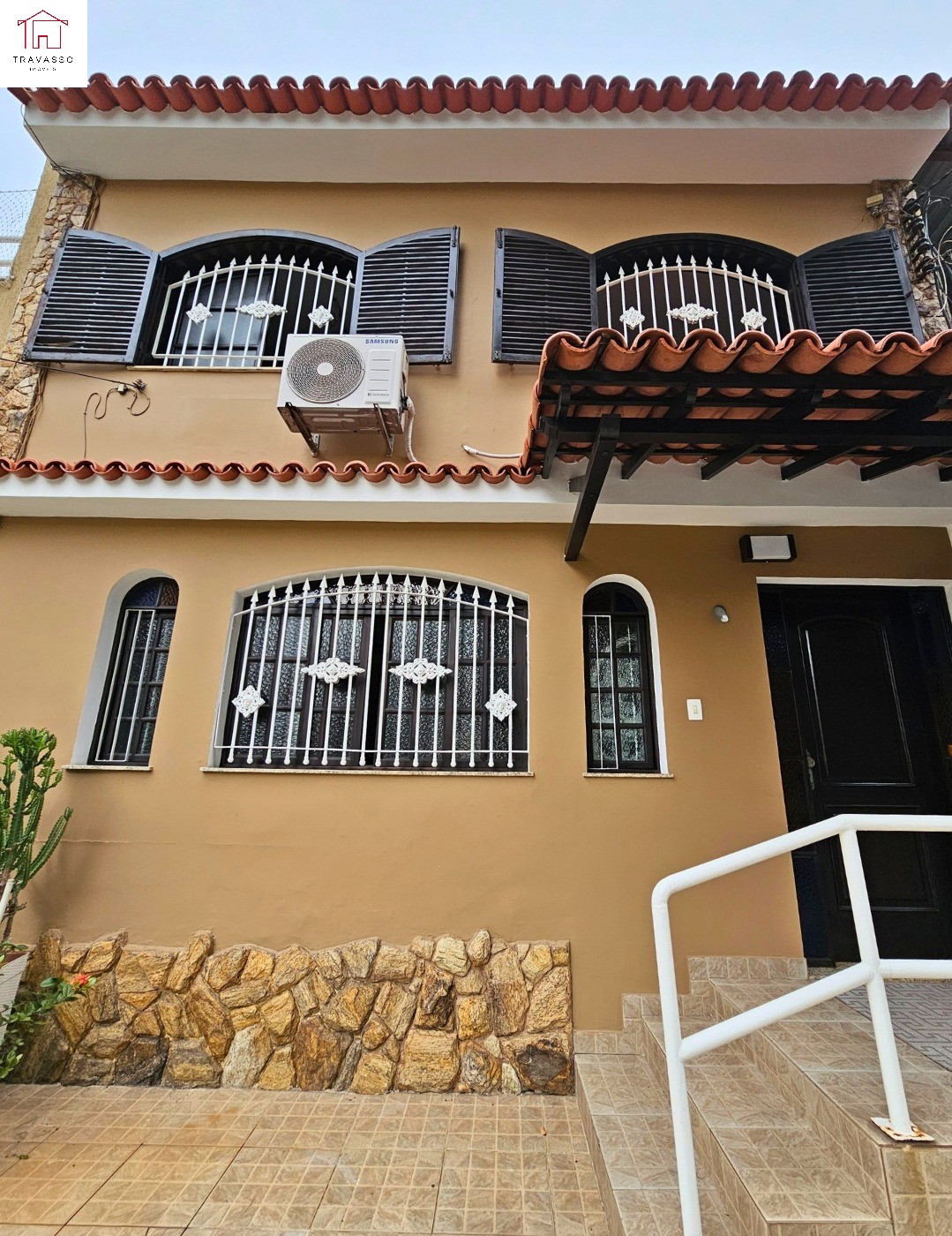 Casa, 5 quartos, 257 m² - Foto 1